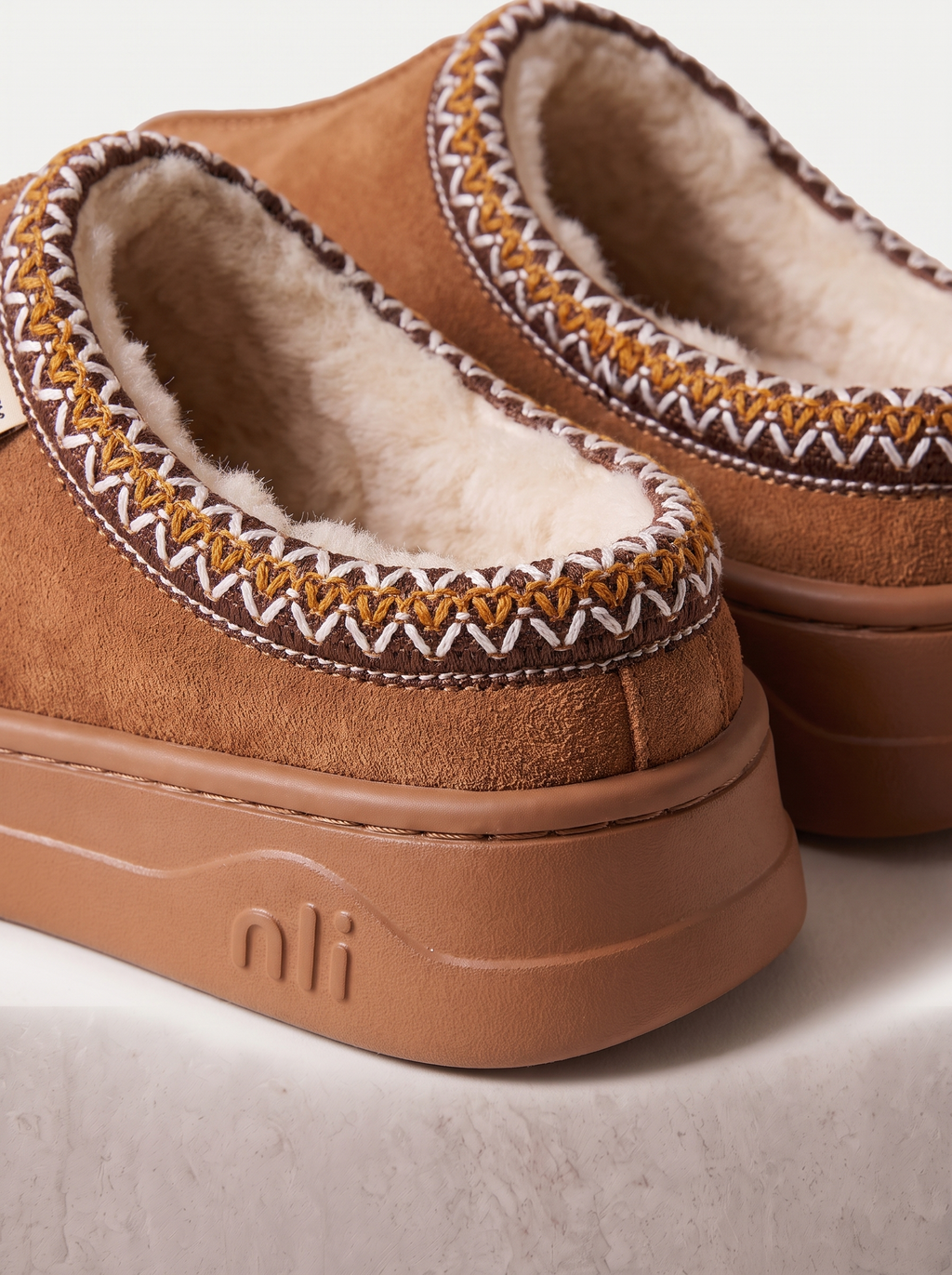 Dames Gevoerde Pantoffels met Corduroy Afwerking